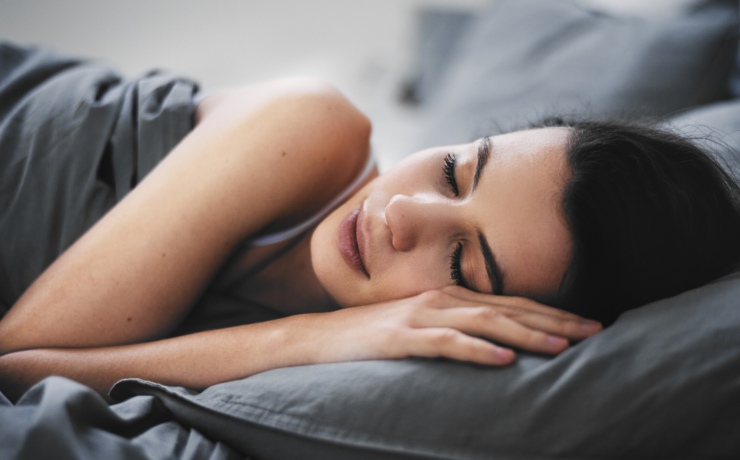Comment l’ASMR est devenu mon remède pour mieux dormir
