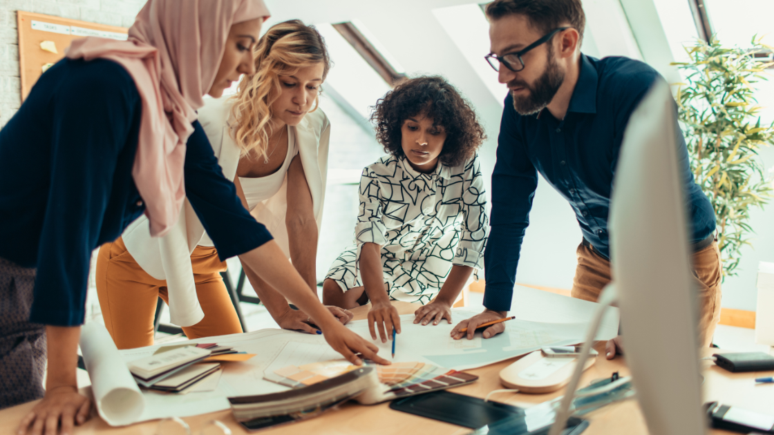 L'importance de la diversité et de l'inclusion en entreprise : Créer un environnement inclusif pour les salarié.e.s et les entrepreneur.e.s